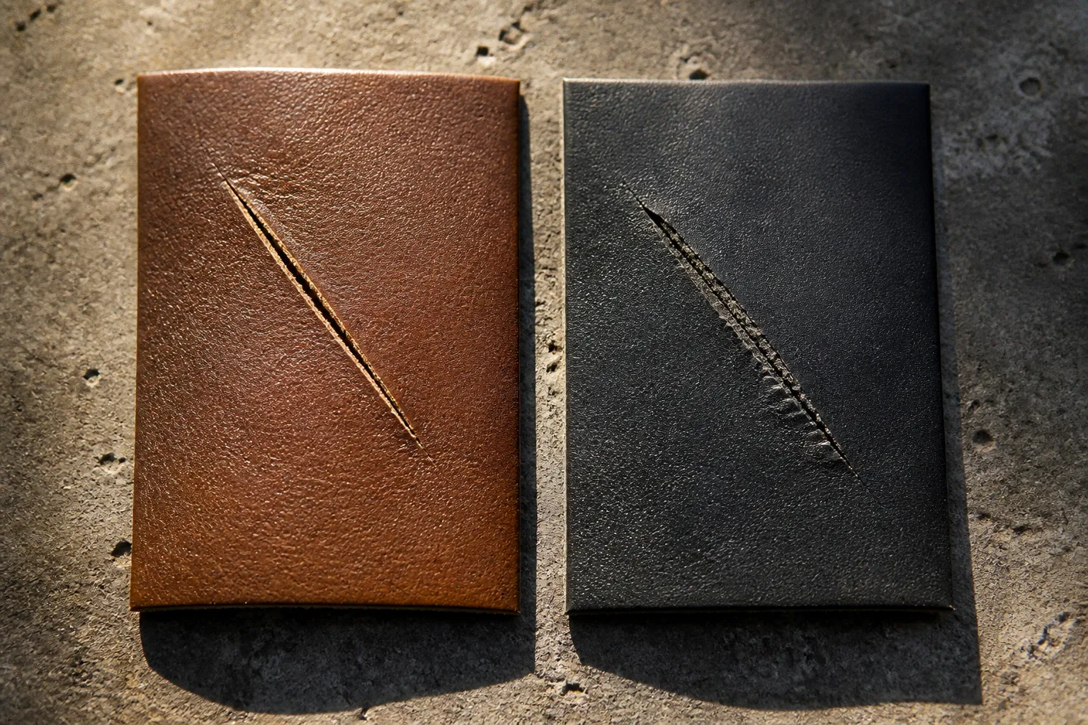 Bolsos de piel frente a cuero sintético: test de resistencia
