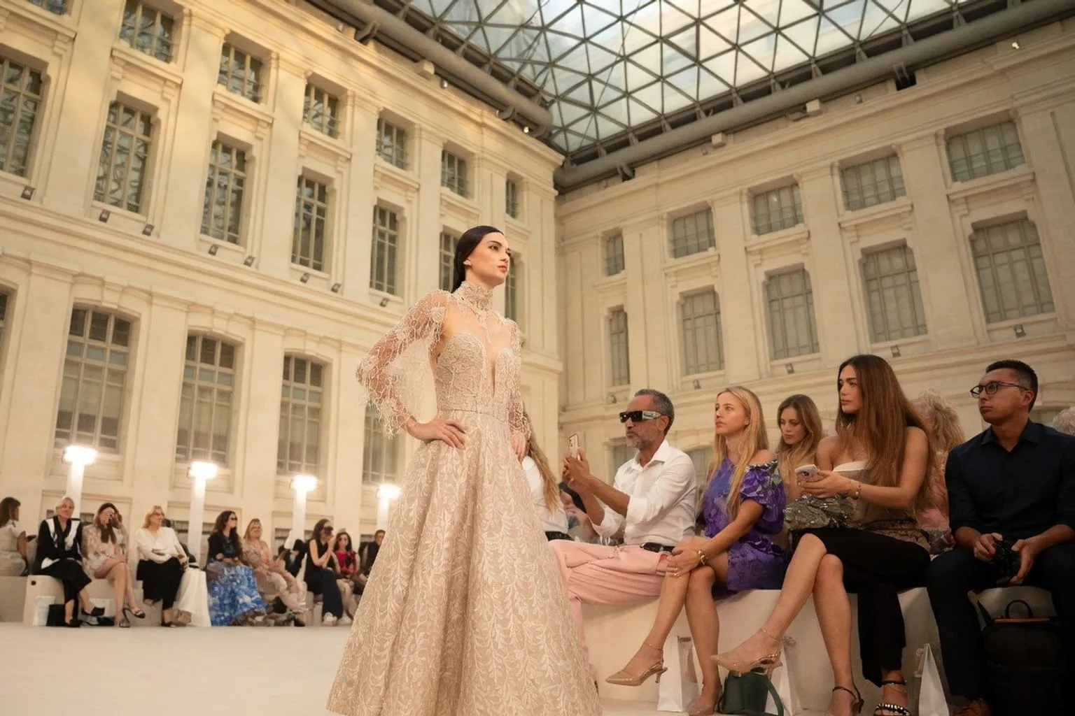 Del desfile al día a día: cómo adaptar las tendencias de la MBFW a la vida real